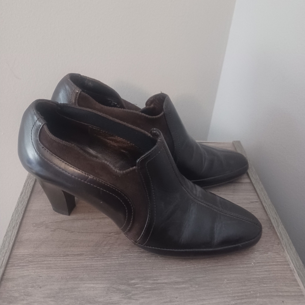 AMALFI Leather Heeled Boots Dress Shoes Sz 8